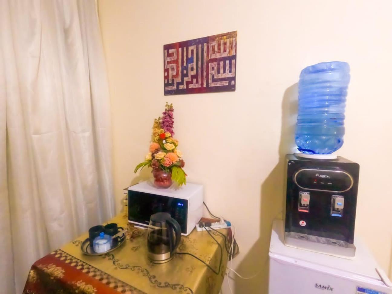 Pizza Street Hostel Акаба Стая снимка