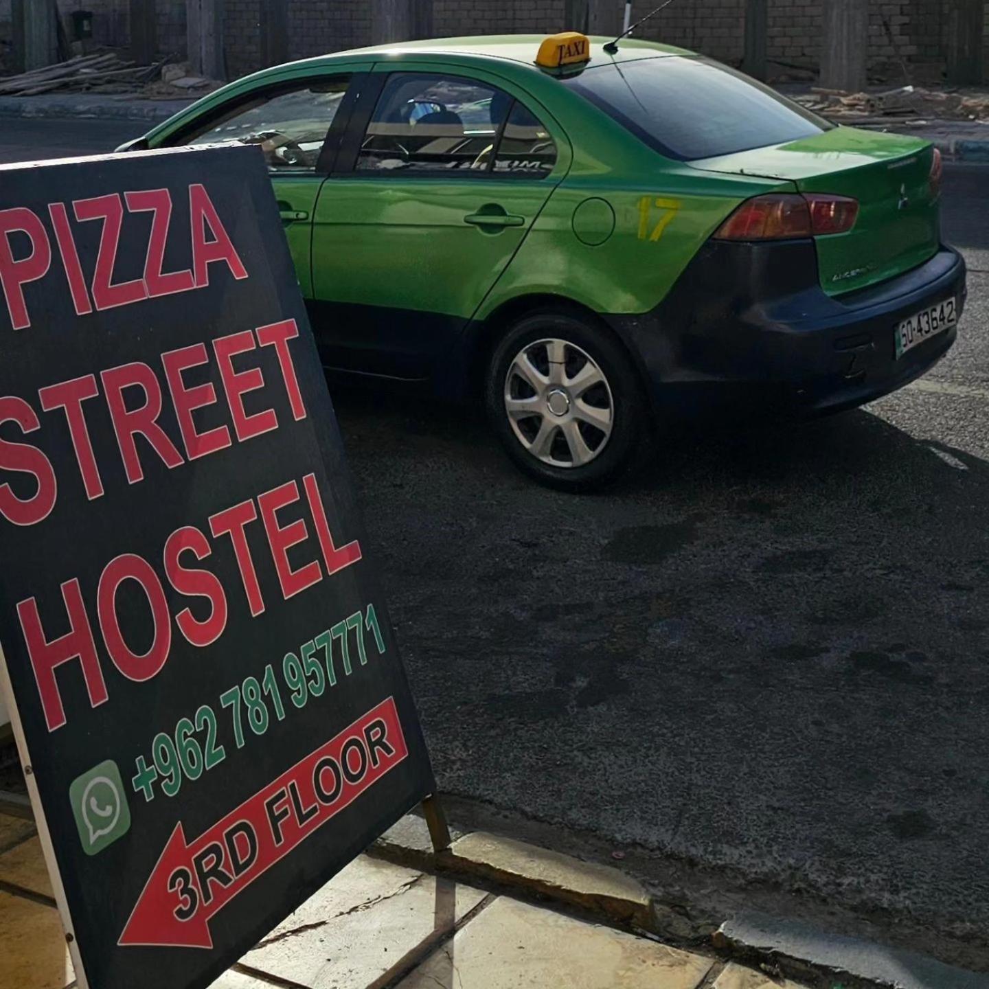 Pizza Street Hostel Акаба Екстериор снимка